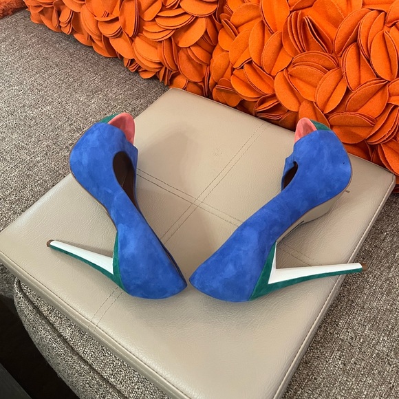 ❣️Boutique 9 Color Block Leather Pumps❣️ - Picture 7 of 10